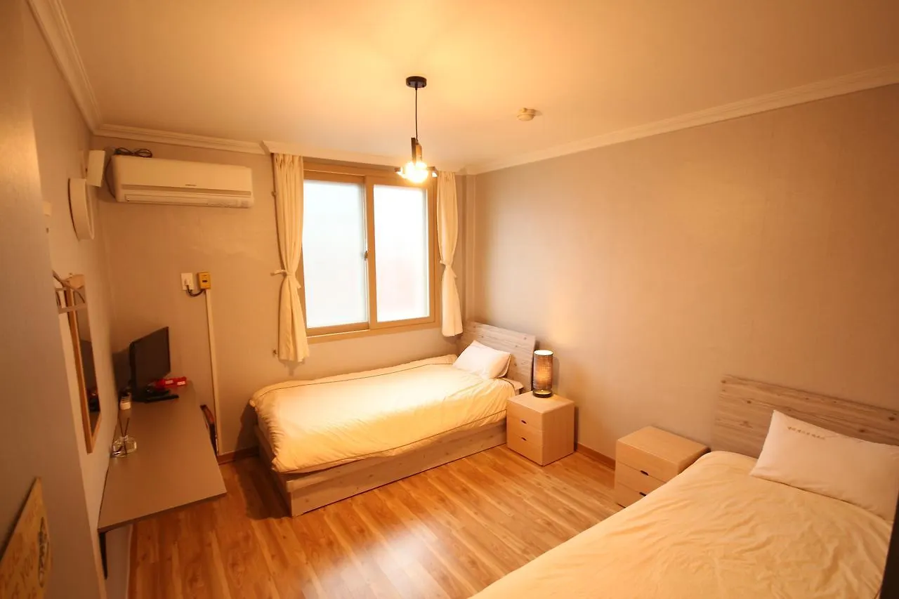 Yeha Guesthouse Jeju 2*,